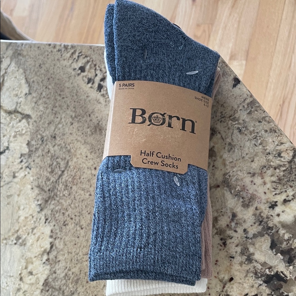NWT Born 5 Pairs Men's Half Cushion Crew Socks